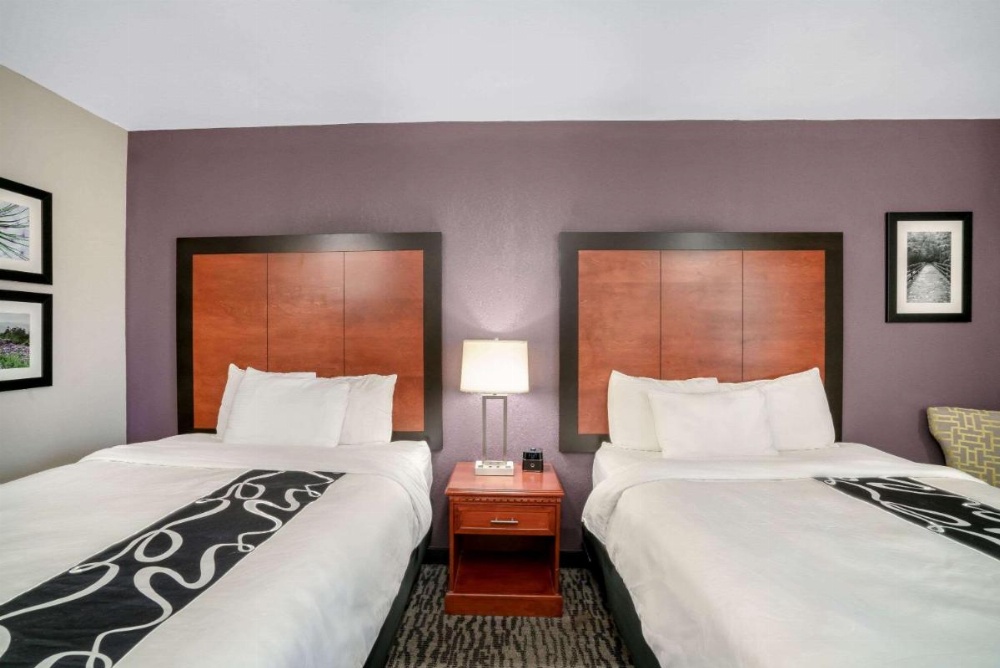 La Quinta Inn & Suites by Wyndham Knoxville North I-75 Image 12